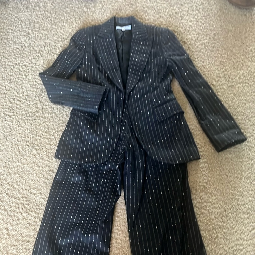 Carolina Herrera pants suit